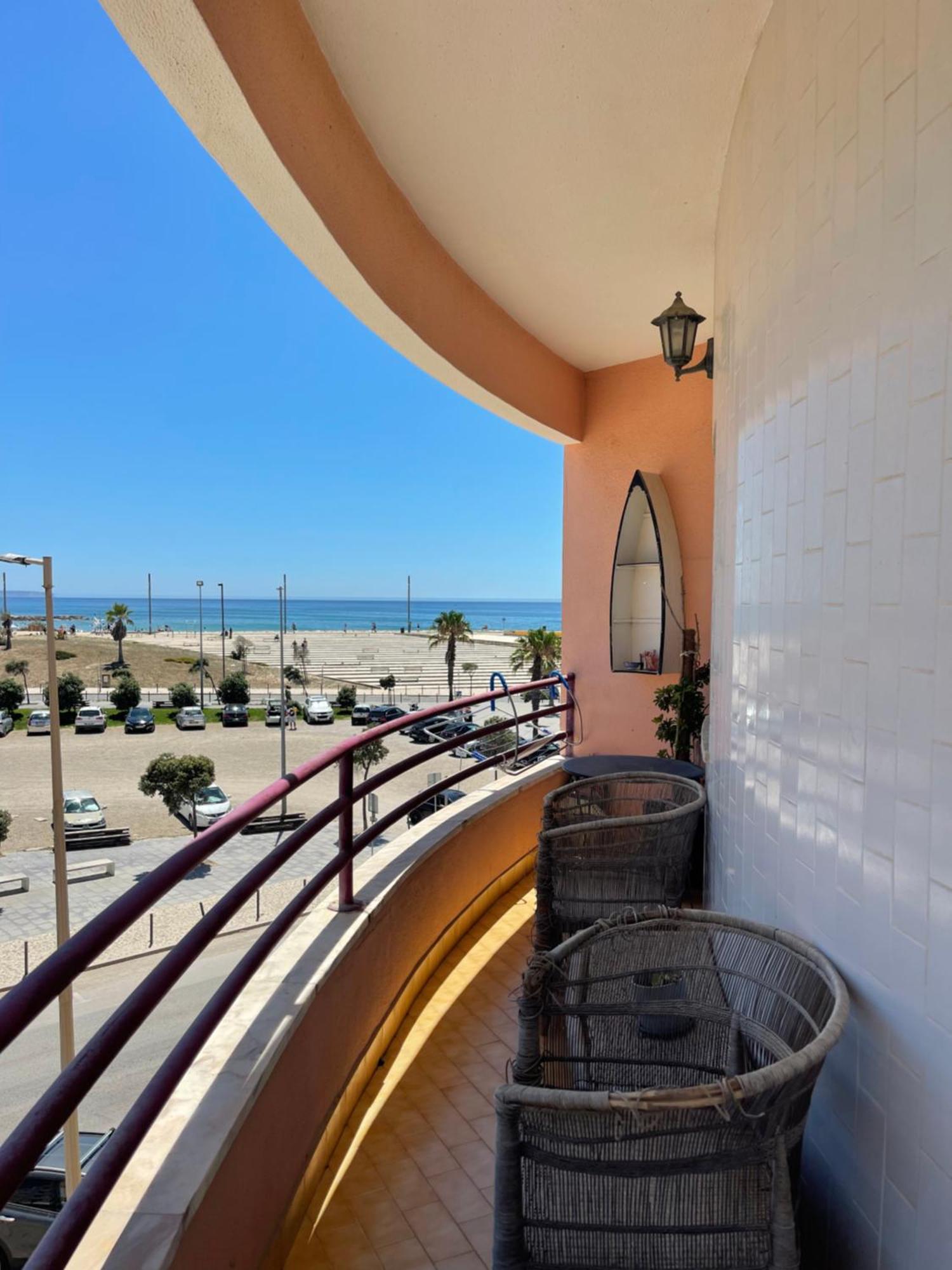 Apartamento Vista Praia E Mar- Costa Da Caparica Apartment Екстериор снимка